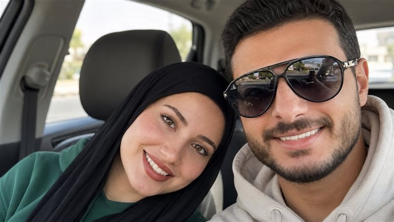 فتاة ادعاء الزواج