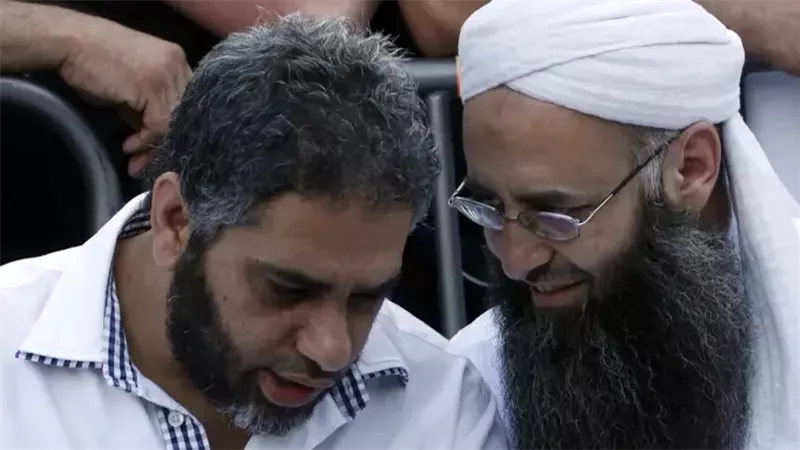 الفنان فضل شاكر يوجه