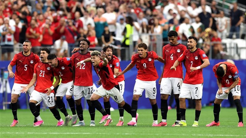 لوائح الفيفا توضح