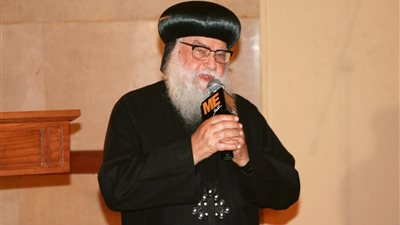 أزمة الأنبا موسى الصحية