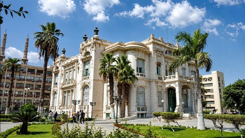 جامعة عين شمس