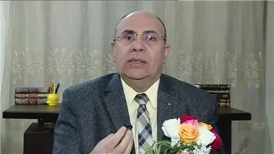 مبروك عطية يوضح حكم زواج غير القادر ماديًا ومعنويًا  