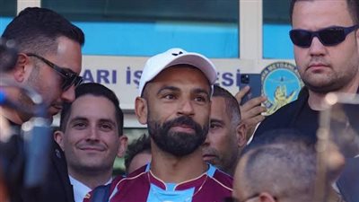 أحمد موسى يكشف كواليس انتقال محمد صلاح إلى طرابزون 