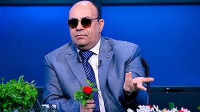 مبروك عطية يروي موقفًا صعبًا على الهواء بسبب مكالمة يا زينب 