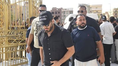 جنازة والد تامر حسني 