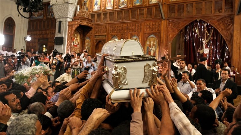 يوسف أشعياء تودعه