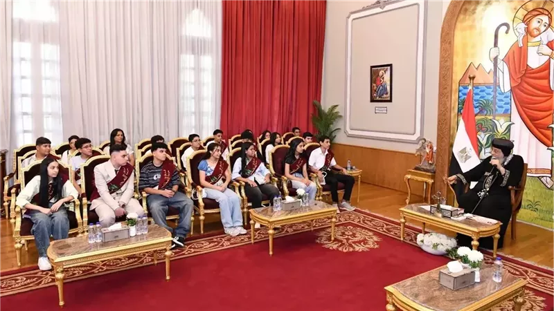 البابا تواضروس يشيد