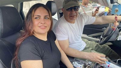 أحمد موسى يطالب بغلق أزمة زوجات حسام حسن  