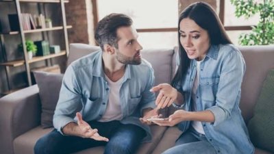 بحسب خبراء الأبراج: 4 أبراج قد تجعل الارتباط برجالها أكثر صعوبة عاطفيًا