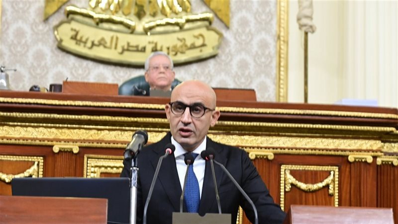 وزير التعليم ينفي