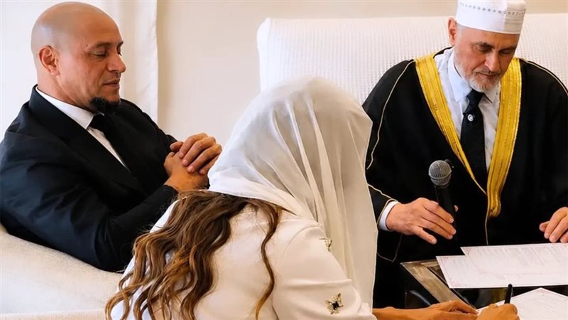 روبرتو كارلوس ينفي