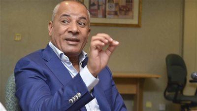 أبو العينين وإلهام أبو الفتح يزوران أحمد موسى 