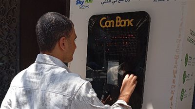 نقيب الزبالين: ماكينات الكانز تهدد رزقنا 