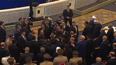 الرئيس السيسي يربط أخلاق النبي بالعمل والوعي 