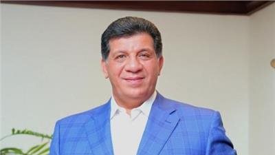 أشرف شيحة يهدي رحلتي عمرة لمديري مدرستي برقطا 