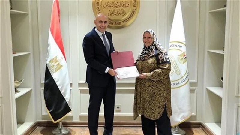 أبلة صالحة ونادر