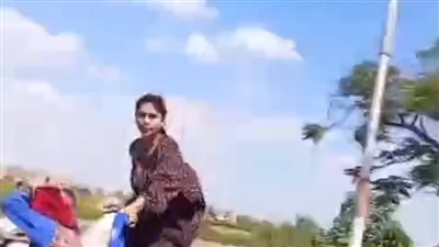 مطاردة 3 سيدات بالشرقية بعد سرقة جوالي أرز 