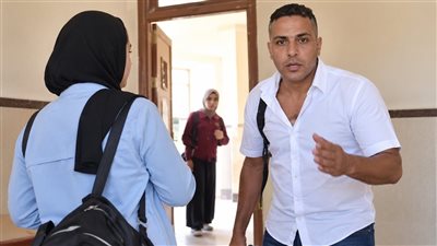 القبض على مدرس المعصرة بعد اتهامه بتوجيه عبارات غير لائقة 