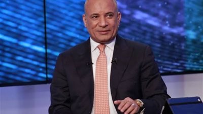 القمح يكفي 6 أشهر وشحنة فرنسية جديدة والطيران يتوسع رقميًا 