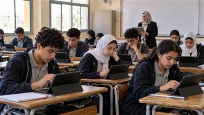 بدأ تسليم تابلت أولى ثانوي 2026 للفئات المستهدفة،  