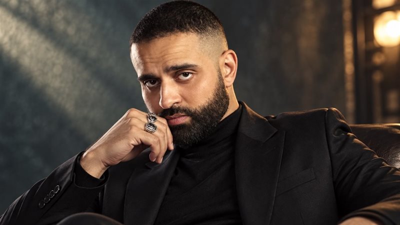 وفاة والد الفنان
