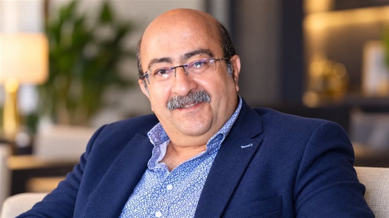 الفنان جميل عزيز