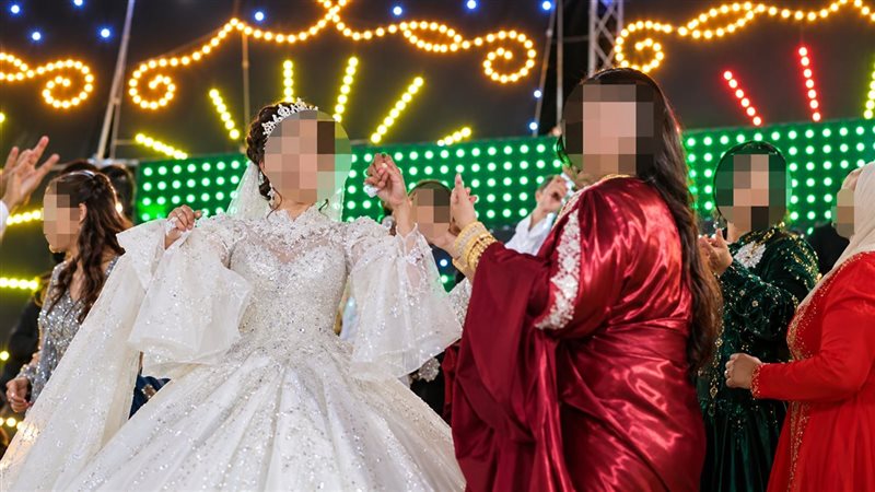ضبط عروس و4 آخرين