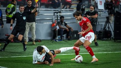 توفيق محمد يقترب من تشكيل الأهلي أمام الزمالك.. إصابات الجبهة اليسرى تعزز فرصه لدى عموتة