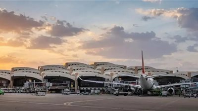 انفجار مطار الرياض.. إصابات وإجلاء مسافرين 
