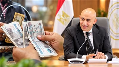حافز التدريس 2100 جنيه مع مرتبات أكتوبر 2026 