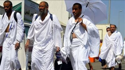مشاهد ذعر المعتمرين في مطار الرياض 