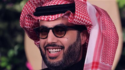 تركي آل الشيخ يوجه رسالة مؤثرة لوالد مضيفة الطيران عزة رمزي 