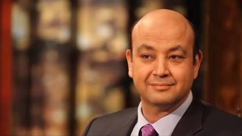 عمرو أديب ينتقد قطع الأشجار واستبدالها بالنخيل