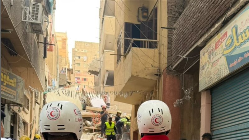 انهيار عقار حدائق