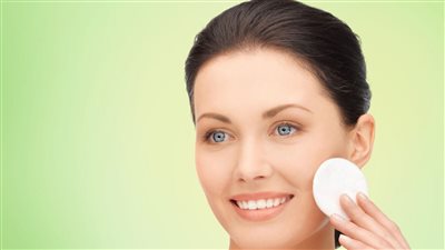 لأصحاب البشرة الدهنية هذه أفضل الحلول الطبيعية للتخلص من انسداد مسام البشرة