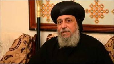 عاجل بالصور الموت يفجع نيافة الأنبا توماس أسقف القوصيه في أعز احبابه