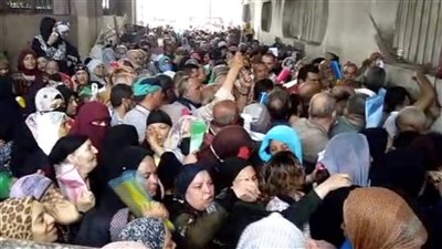 الناس طوابير علي باب البنك بسبب شهادة ادخار ثروة بلس الجديدة بأعلي عائد في تاريخ مصر