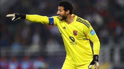 بعد العرض المغري من أهلي جدة السعودية هل يرحل الشناوى عن القلعة الحمراء