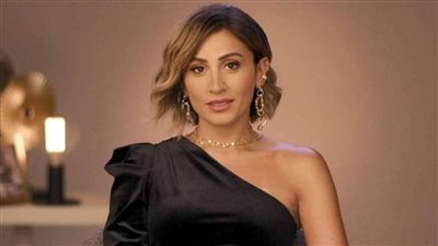 رد قوي من دينا الشربيني على شائعة ارتباطها بتامر حسني