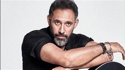 كان عاوز يحجمني عمرو مصطفى يكشف حقيقة خلافه مع عمرو دياب