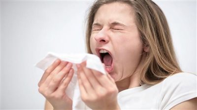 لو معندكش برد وعندك عطس مستمر فاستشر الطبيب فورا