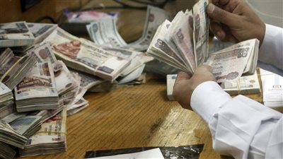 قرار جديد يطبق خلال أيام بشأن المرتبات لكل مواطن وكل موظف