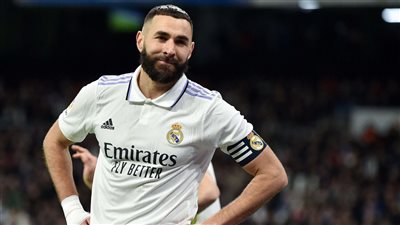 بنزيما يحسم موقفه النهائي من الانتقال للاتحاد السعودي وحوار مع كريستيانو رونالدو