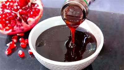 فوائد غير متوقعة لدبس الرمان للشعر تعرفي عليها