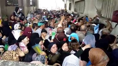 طوابير وخناقات علي باب البنك استثمر 100 الف جنيه في اعلي شهادة ادخار في مصر شوف هتقبض كام