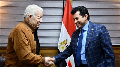 الحكومة تدخل بعد عزل مرتضى منصور من رئاسة نادي الزمالك