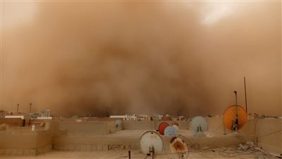 الزموا منازلكم تحذ ير لهذه الفئة من العاصفة الترابية التي ستضرب البلاد