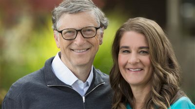 تصرف مفاجىء لـ طليقة الملياردير الأمريكي بيل غيتس مع عائلة آل ساويرس