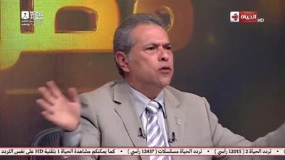 بالفيديو | وفيق عكاشة أغنية آه لو لعبت يازهر خربت فكر الناس و انها خطر جدا ويتخانق مع زبابه بالاستوديو