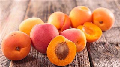 احذر من تناول المشمش استخدام المشمش في مستحضرات التجميل